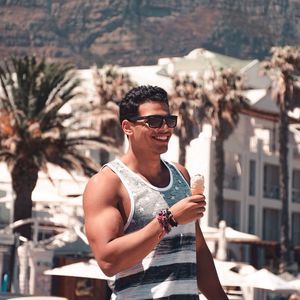 Meet your Posher, Aly